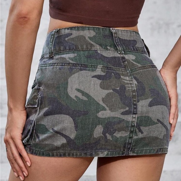 NWT SHEIN PETITE Summer Fashion Camouflage Slim Fit Multicolor / 2(Petite XS - Picture 5 of 16